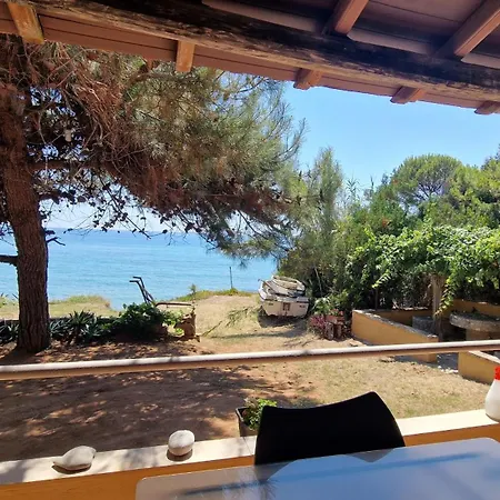Дом отдыха Joanna-thanos Beachfront Agios Matthaios (Corfu)