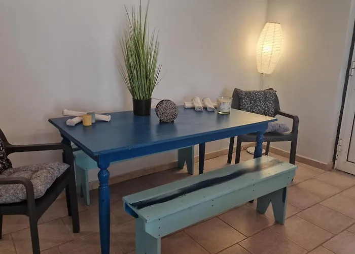 Joanna-thanos Beachfront Semesterbostad